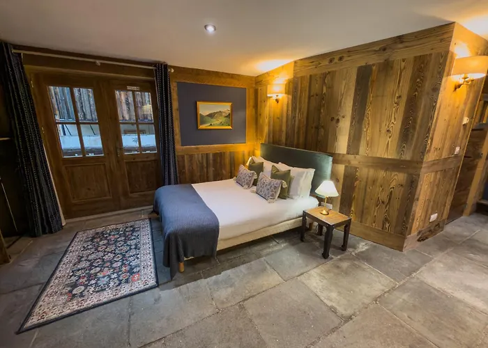 Black Diamond Sainte Foy Chalets