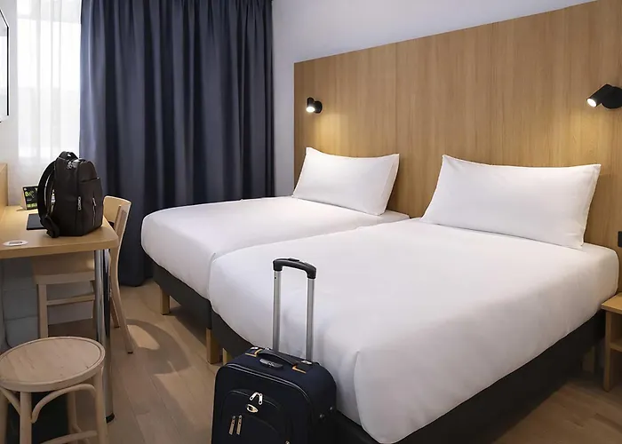 B&B Hotel Nimes Ville Active 3 Etoiles