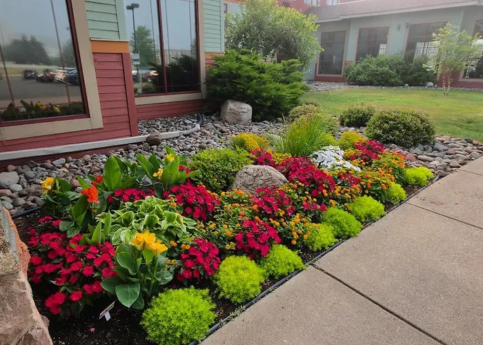 Canal Park Lodge