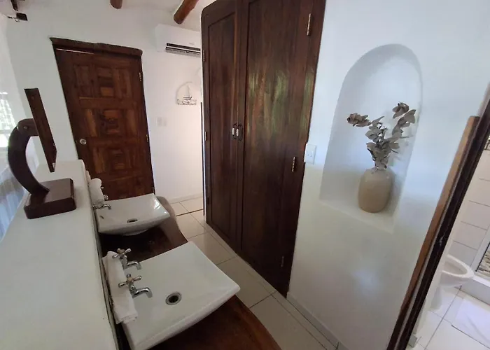 Casa Cabana Beach