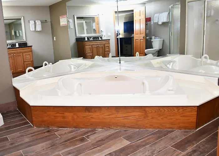 Baymont Inn And Suites By Wyndham Platteville