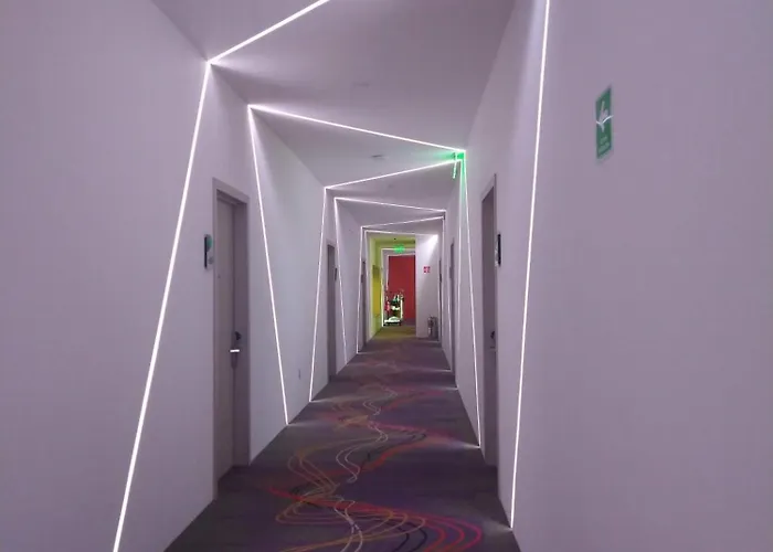 Life Hotel