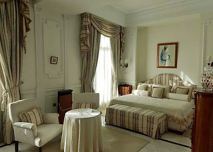 Les Oliviers Palace Hotel