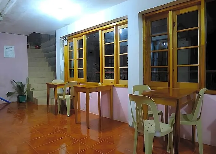 Kanip Aw Pines View Lodge