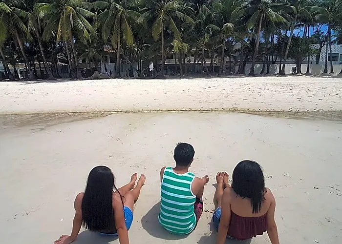 El Centro Beach Resort Boracay