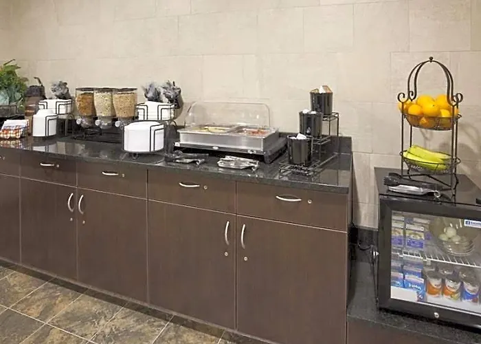 Grandstay Hotel & Suites Thief River Falls
