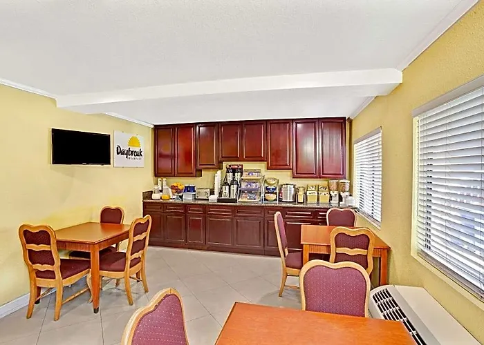 Days Inn By Wyndham Whittier Los Angeles