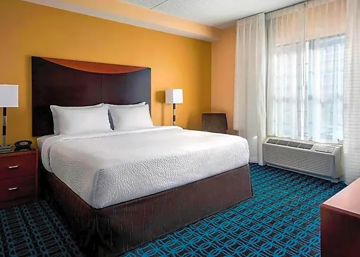 Inn & Suites Baltimore Downtown/Inner Harbor