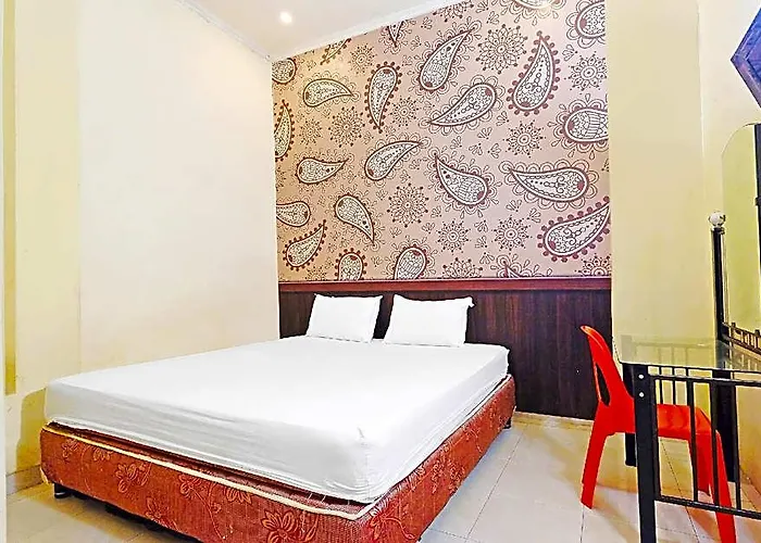 Oyo 1143 The Emgrand Azure North