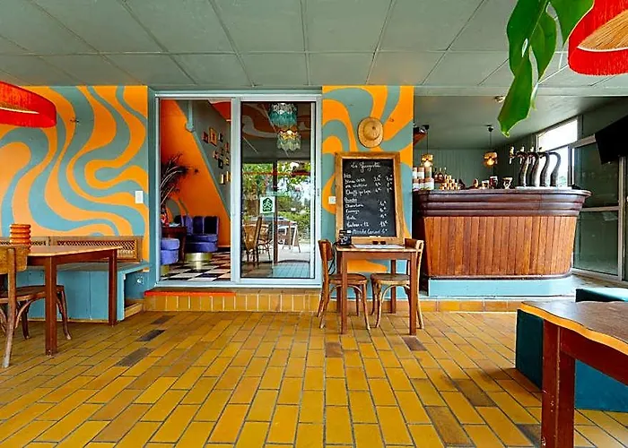 Au Bon Landais Surf Hotel
