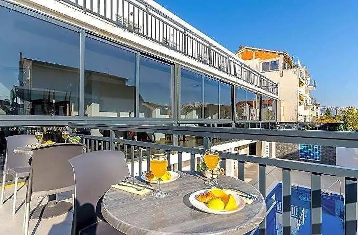 All Saints Suites Bb Kastela