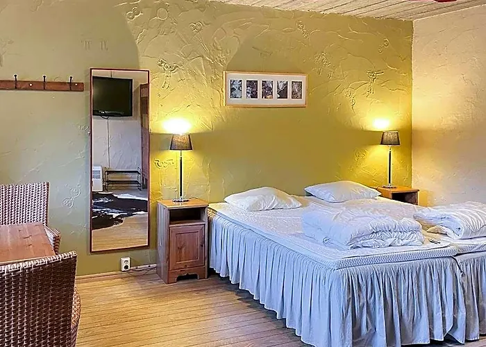 Comfortable 4-Person Holiday Home In Hoor