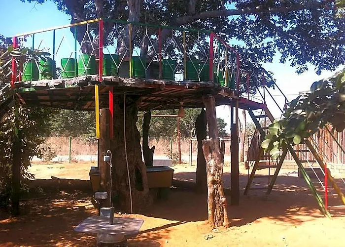 Bananyana Backpackers