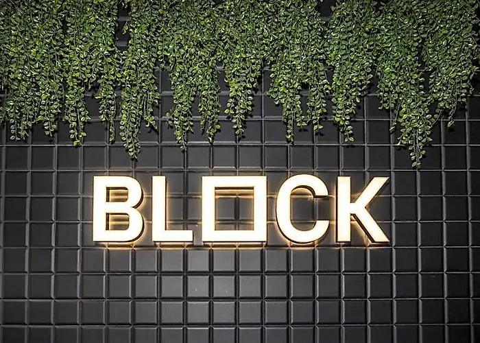 Block Hotel