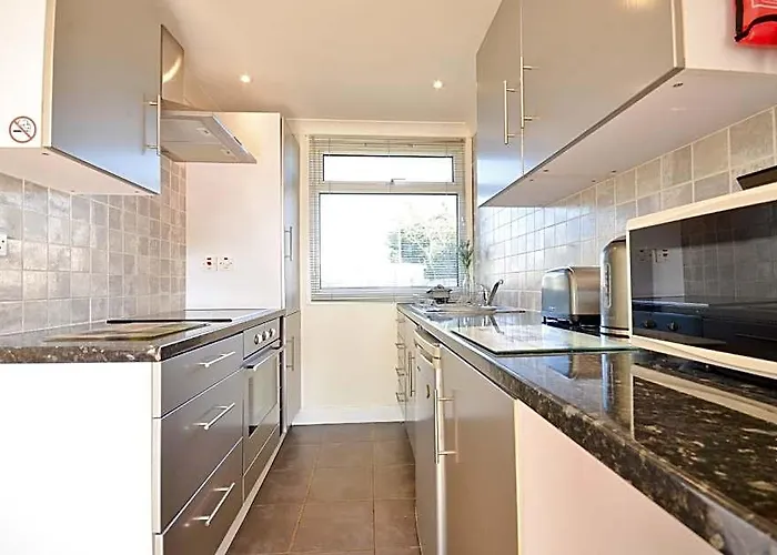 35 Sandown Bay