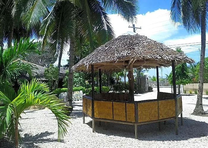 Luzmin Bh - Cottages And Bungalows