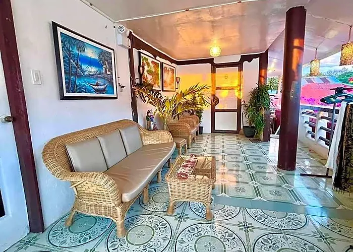 Seaside Hostel Malapascua