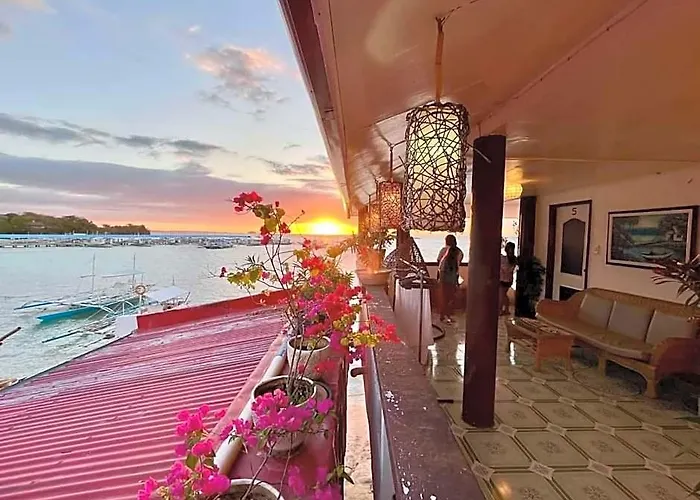 Seaside Hostel Malapascua
