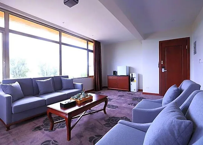 Tf Seaside Hotel