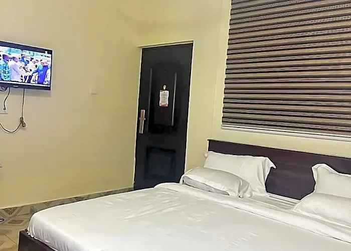 Senalli Hotel