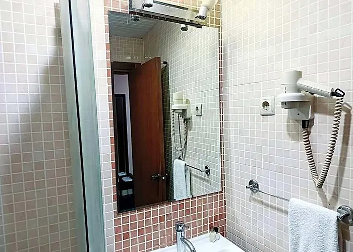 Nas Otel