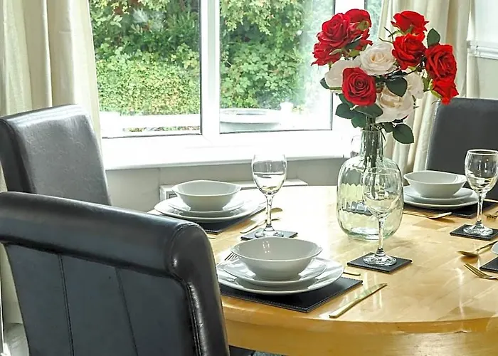Oyo Meadows Way Guest House