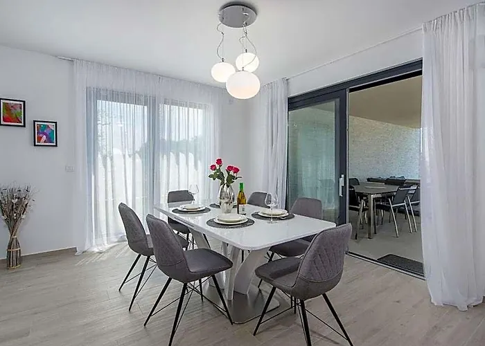 Colonia Comfortable Holiday Residence