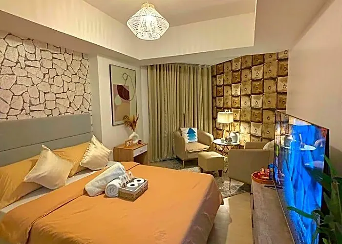Azure North Pampanga - Graywood Hideaway