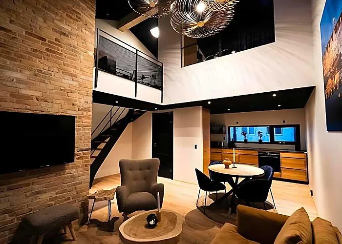 Lonin Apartments