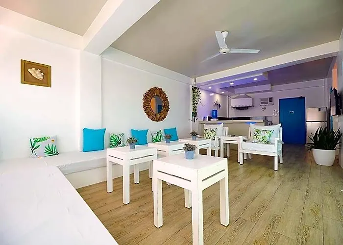 Sundowners Vacation Villas Bolinao