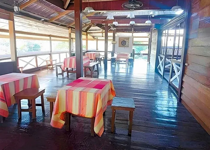 Anaya Inn And Restobar