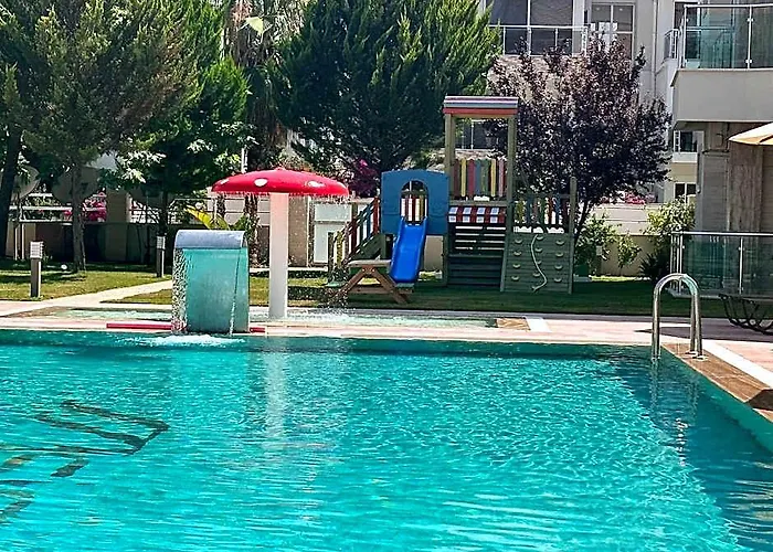 Belek Deluxe Suit