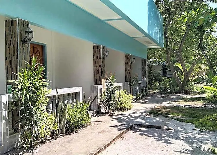 Elen Inn - Malapascua Island Air-Conditioned Room2