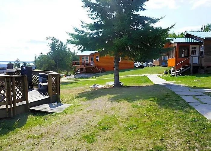 Sydney Lake Lodge