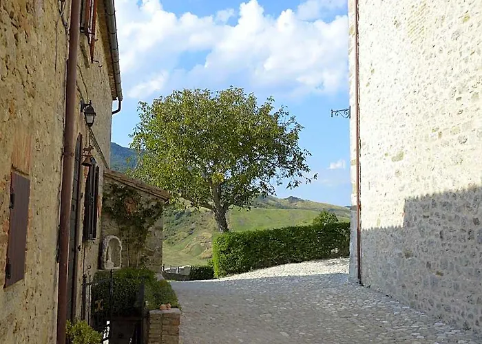 Charming Hillside Escape