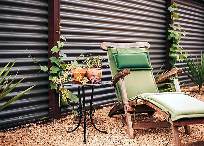 Strathbourne Accommodation - Hamilton House