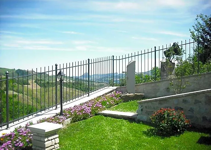 Charming Hillside Escape