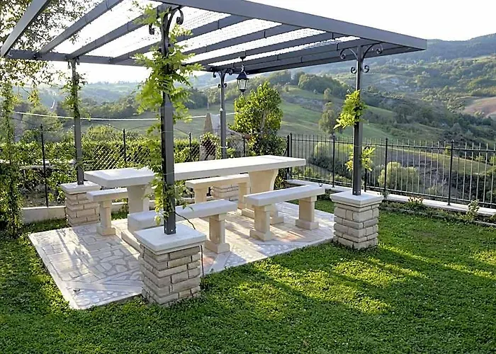 Apartment In Petrella Guidi With Garden Views