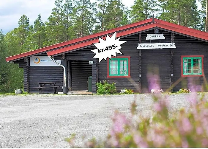 Dombas Hostel