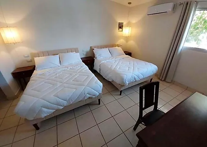 Point City Hotel