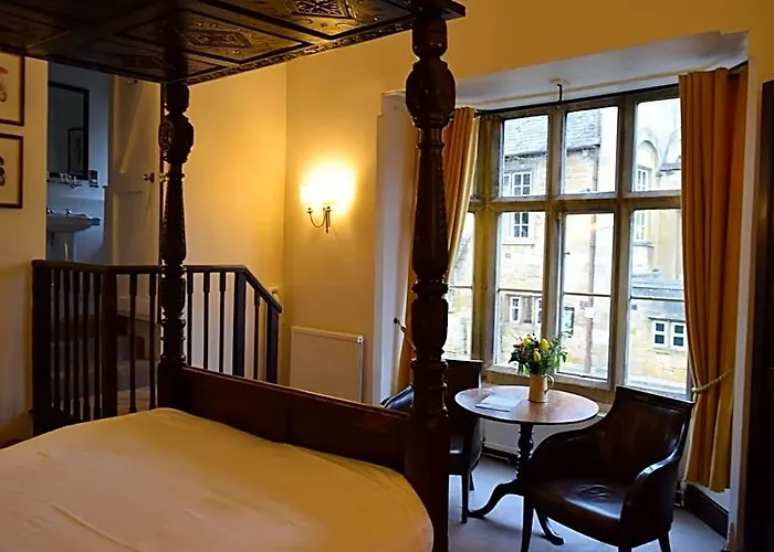 Noel Arms - "A Bespoke Hotel"