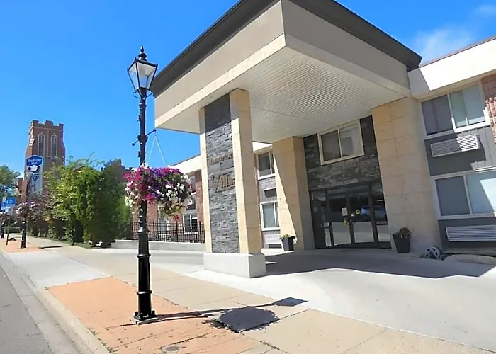 The Medicine Hat Villa
