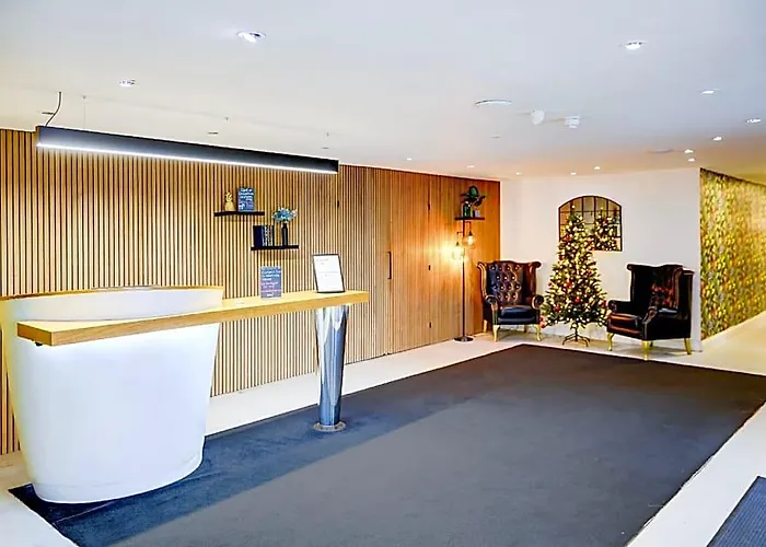 Warwickshire Park Hotel Kenilworth By Belvilla