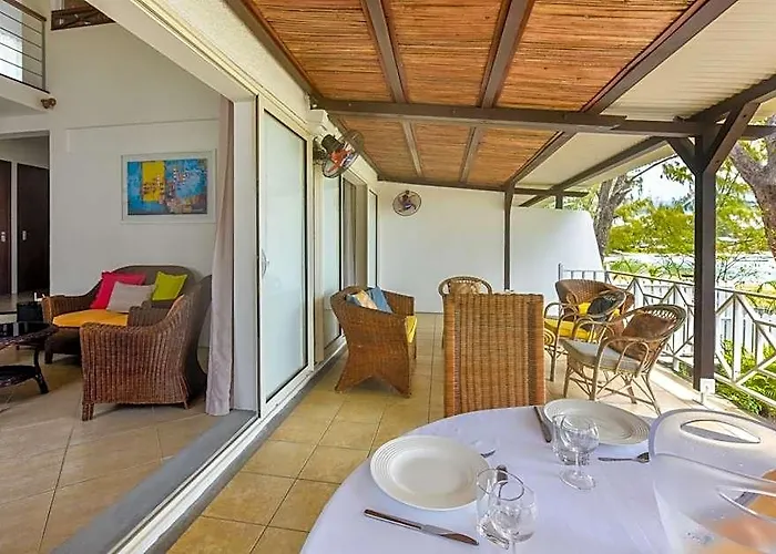 Quaint 3 Bdr Beach Bungalow In A Fishing Village