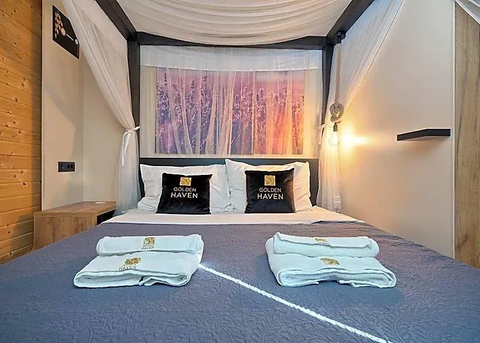Golden Haven Luxe Glamp Resort
