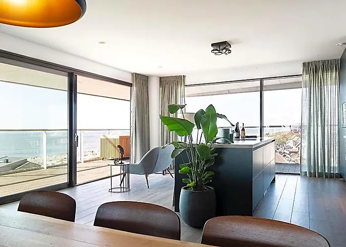 Maris Apartments