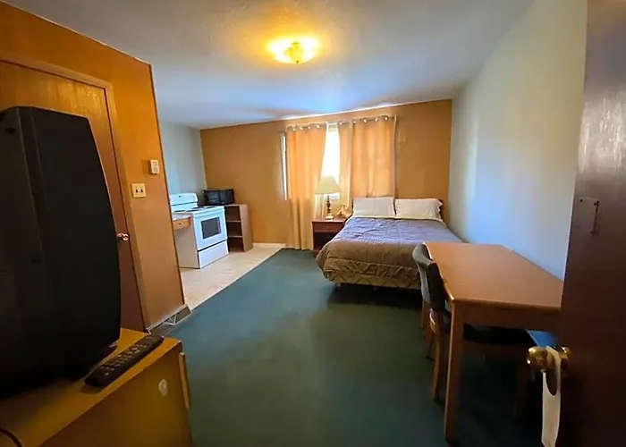 Uptown Motel