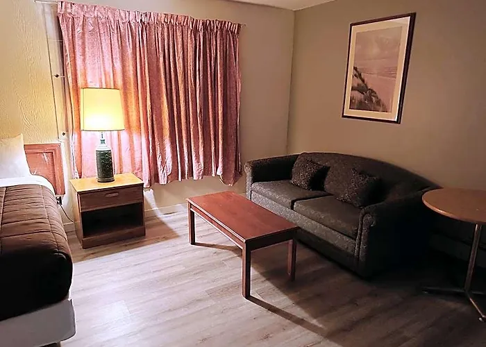 Uptown Motel
