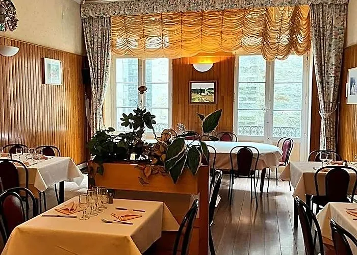 Hotel Restaurant Les Arcades