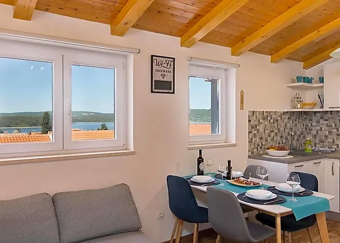 The Rooftop Apartment Punat